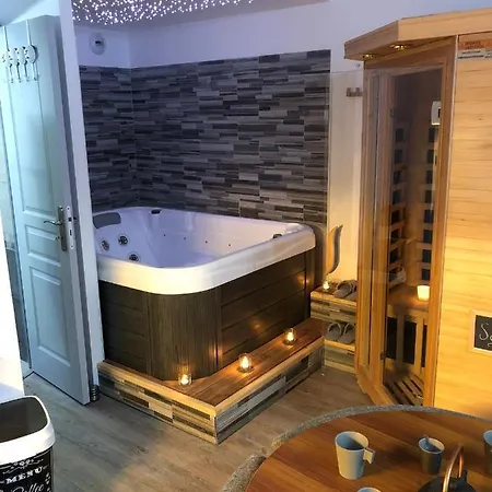 Apartment La Parenthese, Et Sauna Privatif Saint-Raphaël
